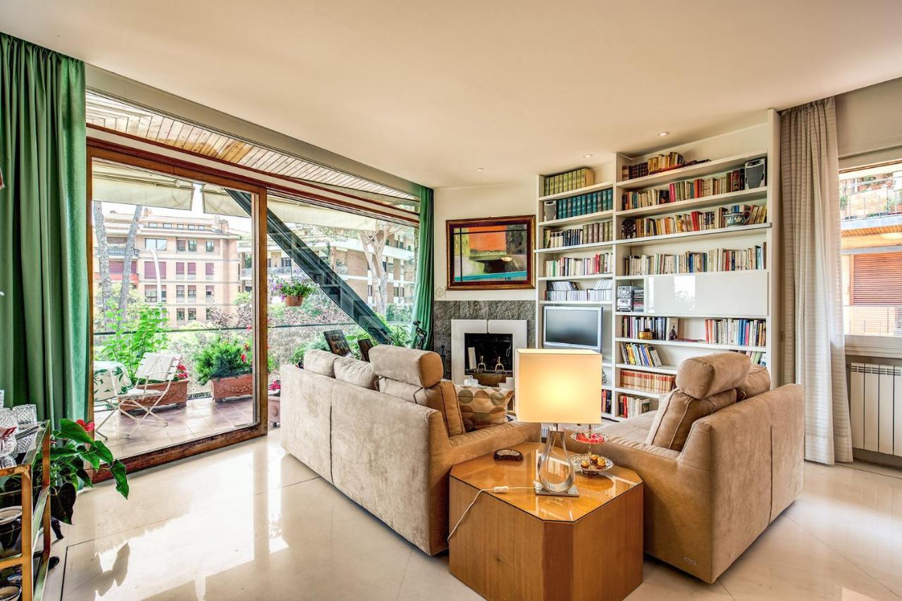 Terrazza Piccolomini: Elegant Apartment Stunning View Over Rome/St Peter'S Dome Экстерьер фото