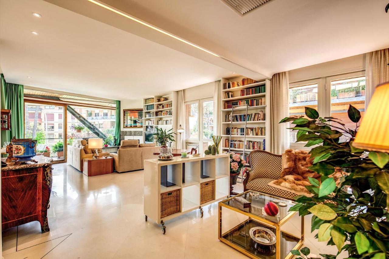 Terrazza Piccolomini: Elegant Apartment Stunning View Over Rome/St Peter'S Dome Экстерьер фото