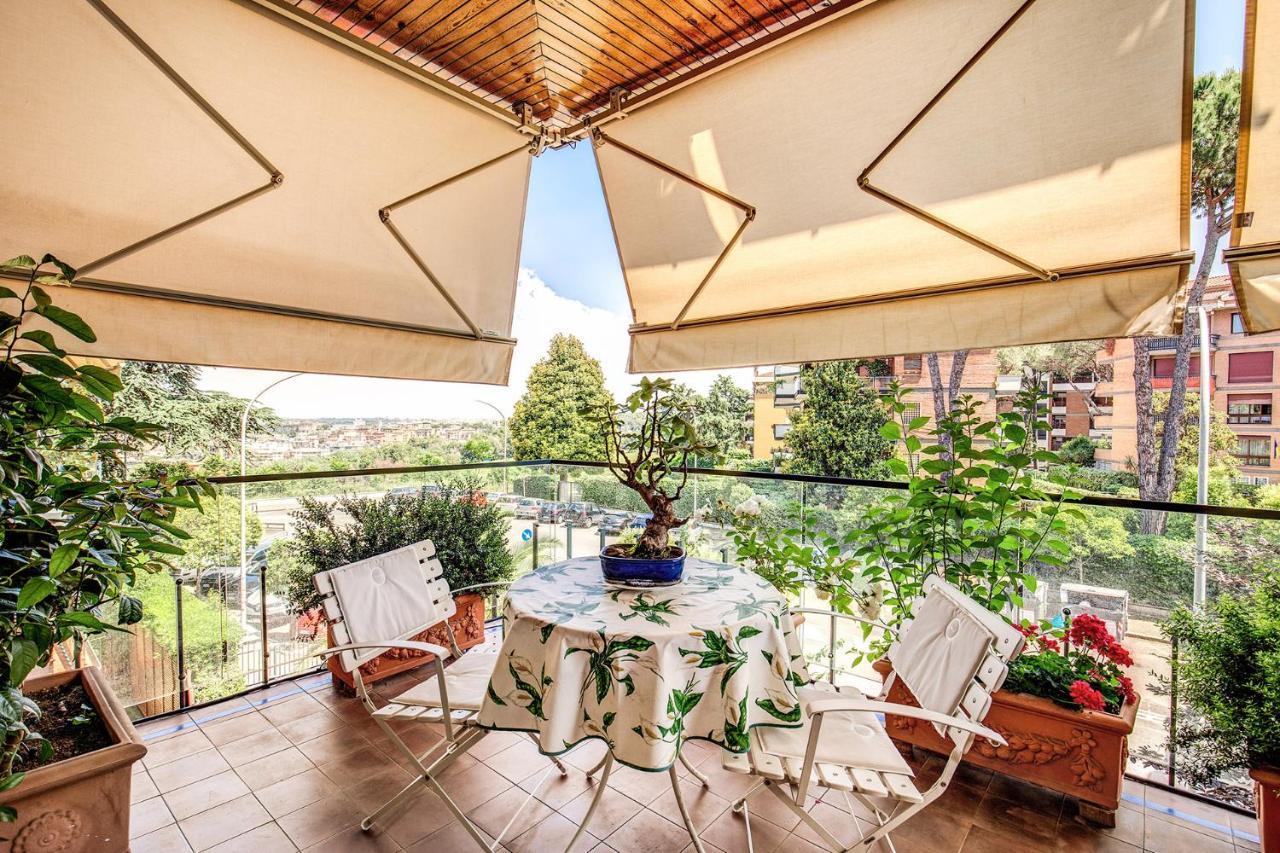 Terrazza Piccolomini: Elegant Apartment Stunning View Over Rome/St Peter'S Dome Экстерьер фото