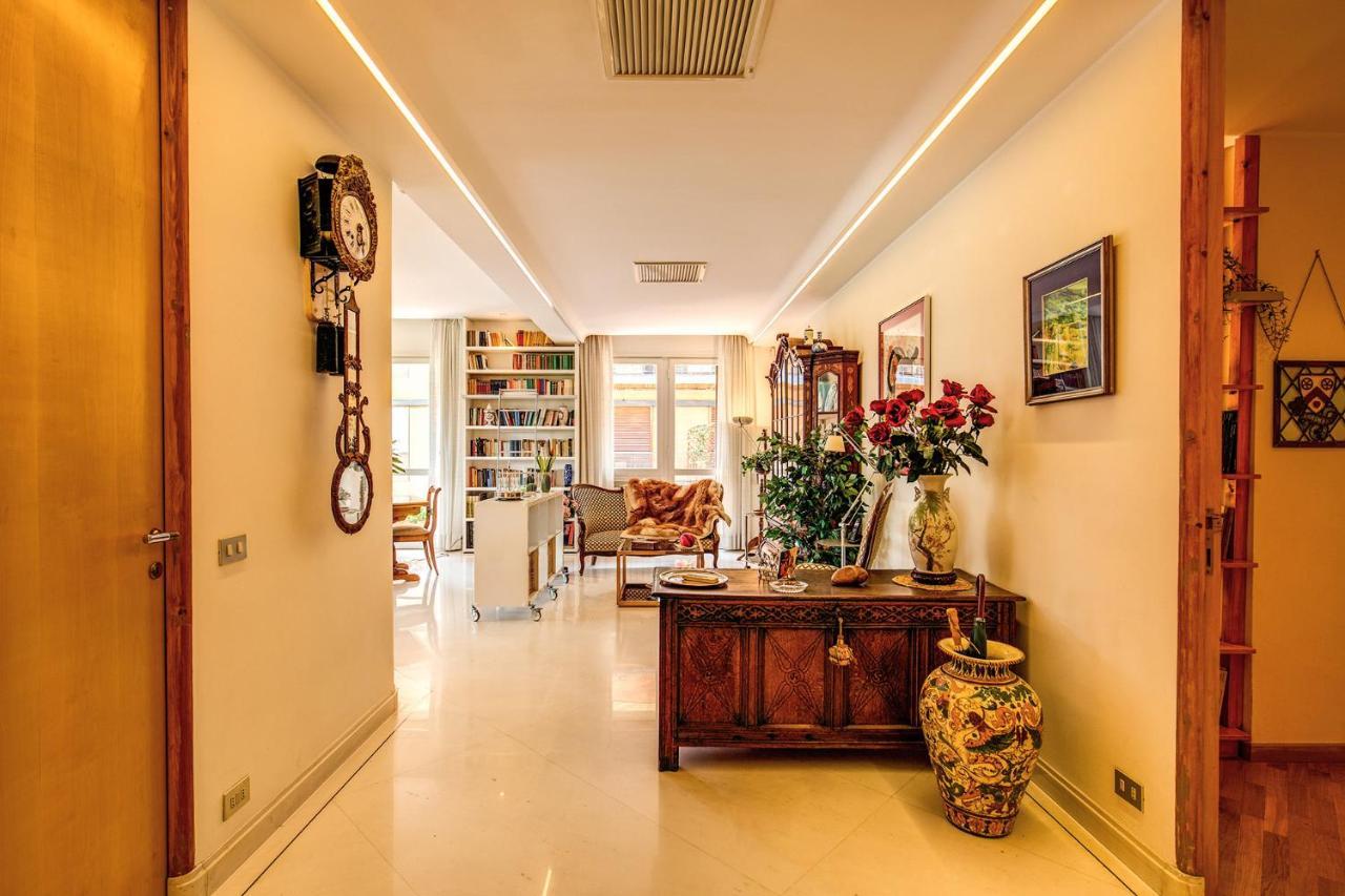 Terrazza Piccolomini: Elegant Apartment Stunning View Over Rome/St Peter'S Dome Экстерьер фото