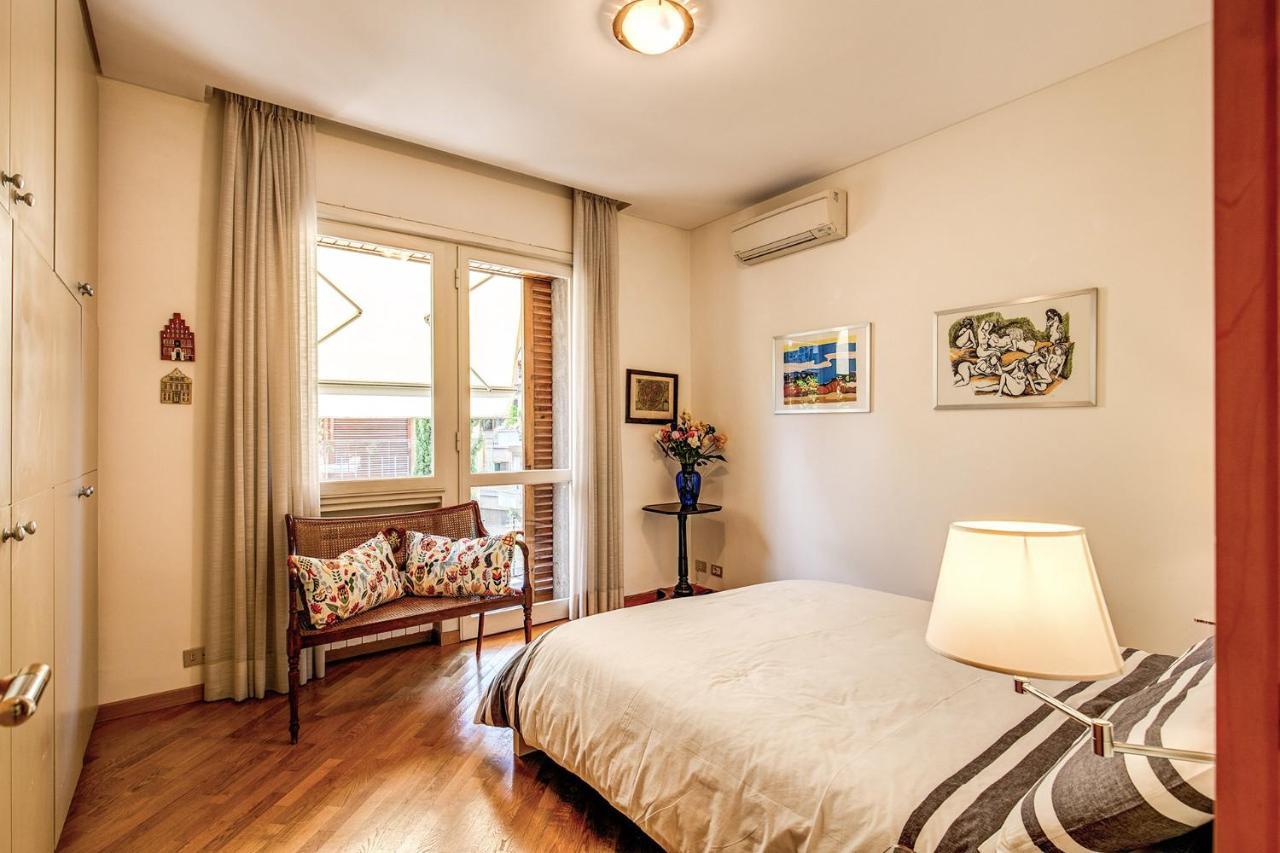 Terrazza Piccolomini: Elegant Apartment Stunning View Over Rome/St Peter'S Dome Экстерьер фото